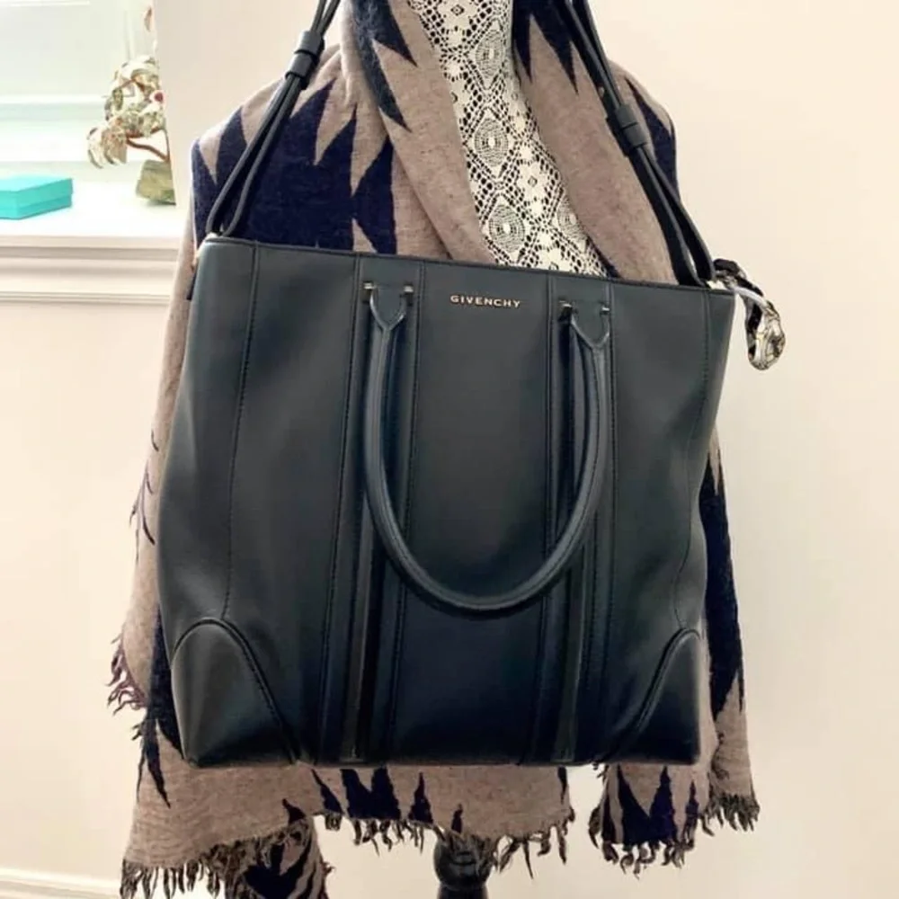 Givenchy Black Leather Tote - Picture 11 of 16